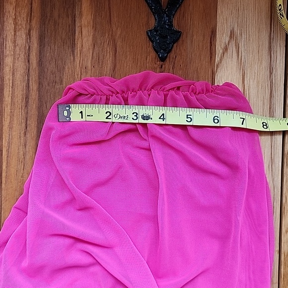 NWOT House of Harlow 1960 hot pink one shoulder 2 piece set size M mesh - Picture 17 of 17